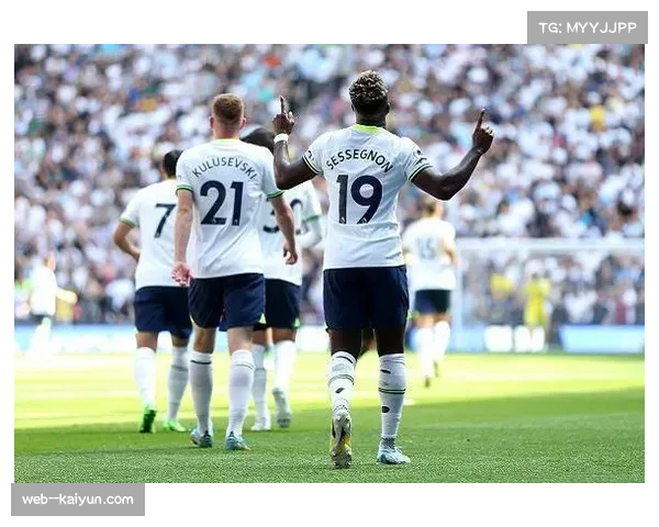 热刺对阵南安普顿VAR越位判定耗时近五分钟 遭批破坏比赛节奏